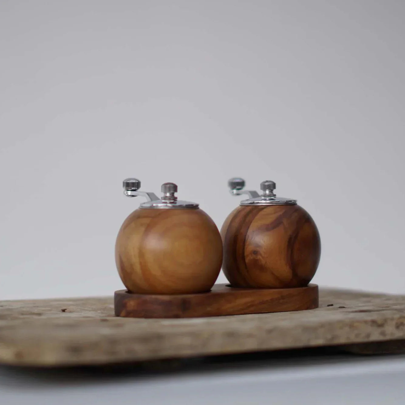 Nordic Salt and Pepper Grinders Set with Effortless Grinding | Eco-Friendly Design for Stylish Dining 3