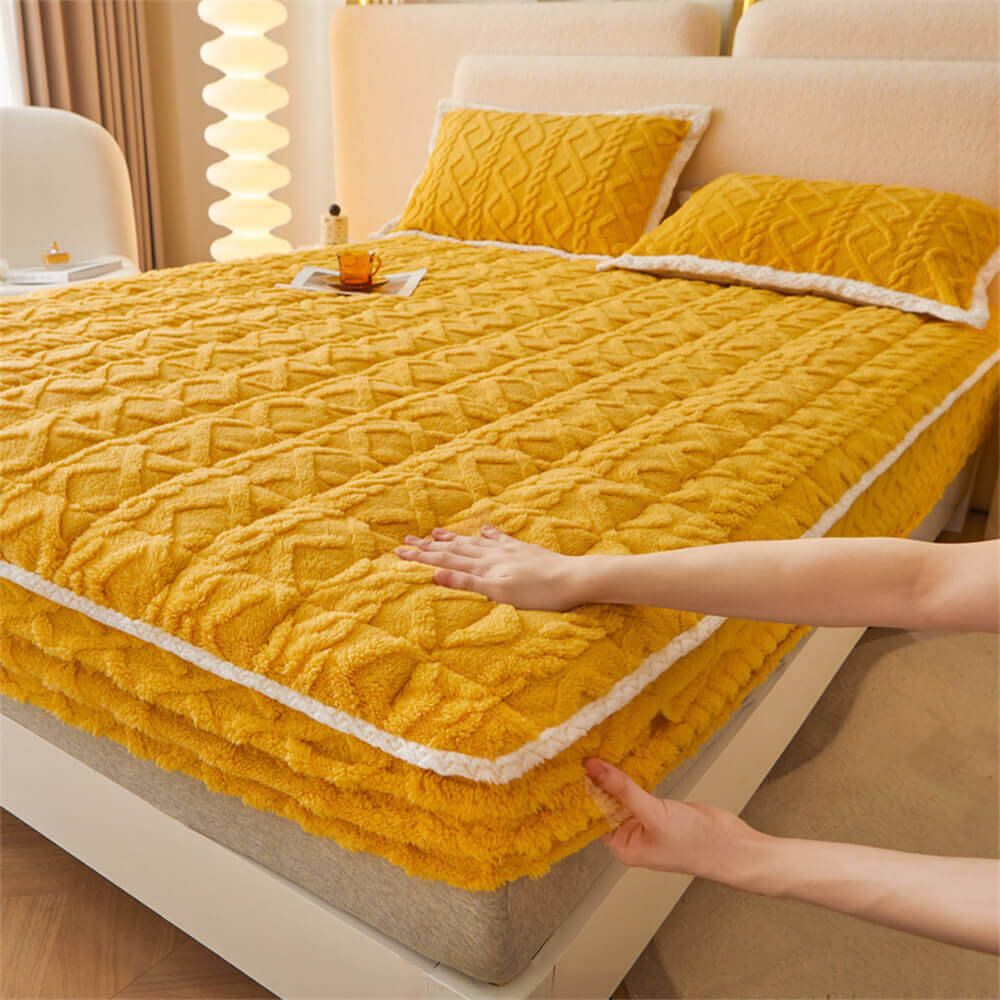 Cozy Cloud | Mattress Protector with Anti-Static Polyester | Washable Cover for Pet Hair Resistance 0