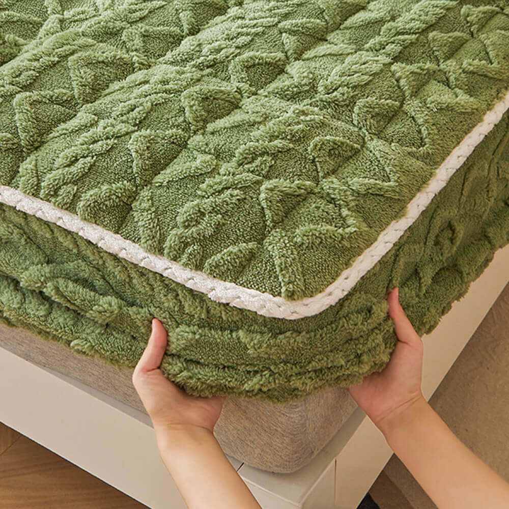 Cozy Cloud | Mattress Protector with Anti-Static Polyester | Washable Cover for Pet Hair Resistance 2