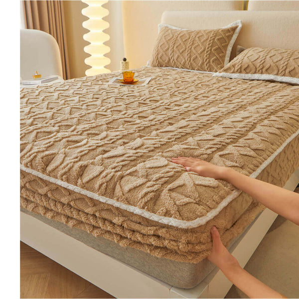 Cozy Cloud | Mattress Protector with Anti-Static Polyester | Washable Cover for Pet Hair Resistance 8