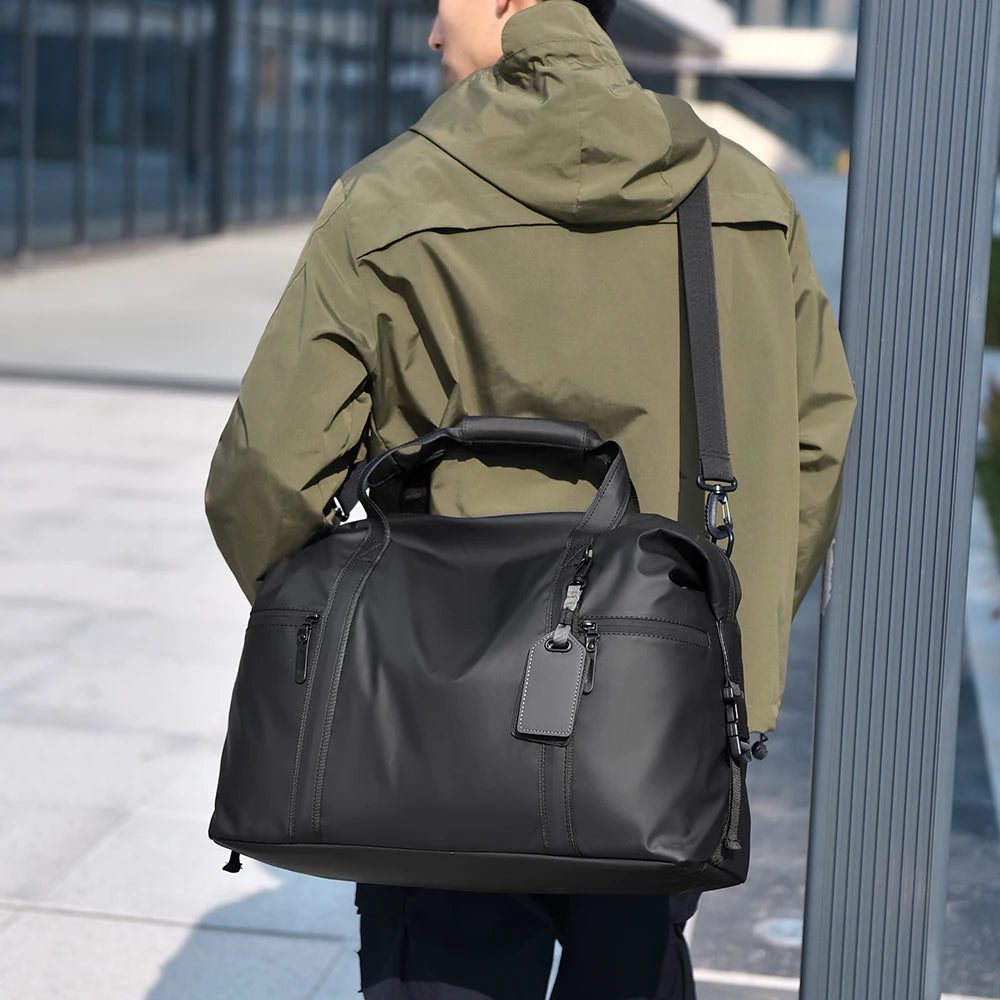 Versatile Gym Bag | Adjustable Duffel Bag with Spacious Design | Stylish Sports Bag for Fitness and Travel 5